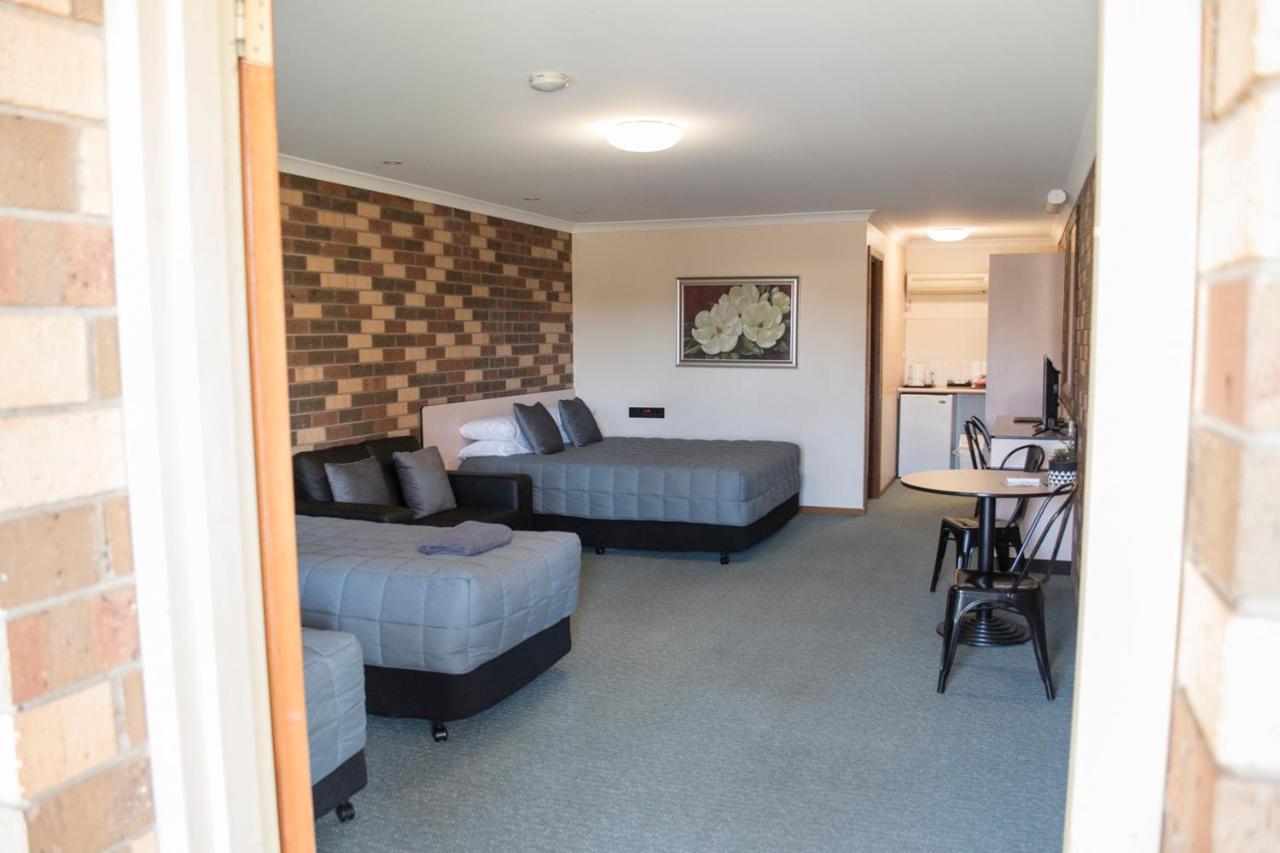 Highway Inn Motel Hay Εξωτερικό φωτογραφία