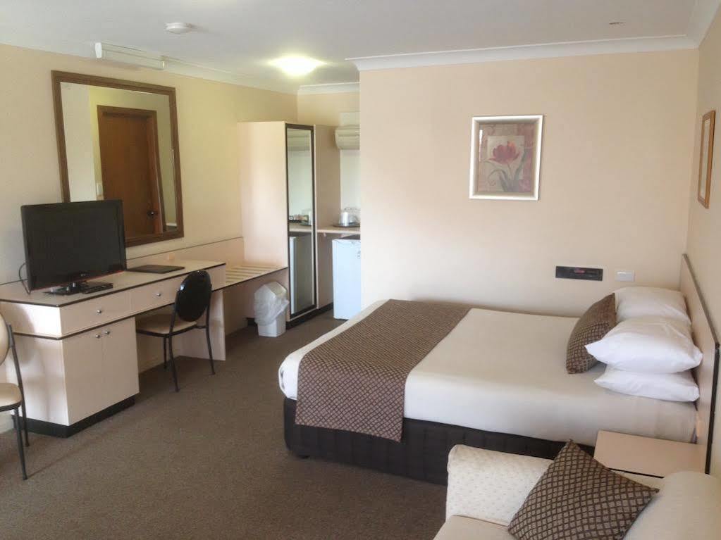 Highway Inn Motel Hay Εξωτερικό φωτογραφία