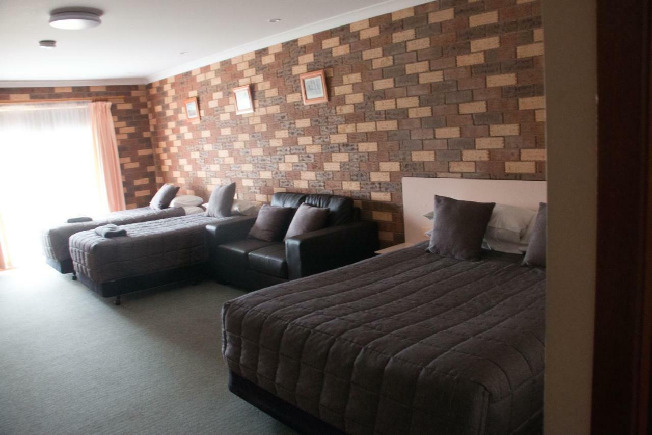 Highway Inn Motel Hay Εξωτερικό φωτογραφία